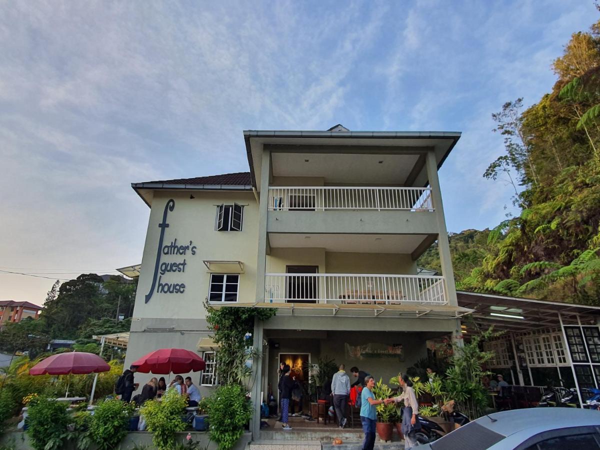 Fathers Guesthouse Tanah Rata Extérieur photo
